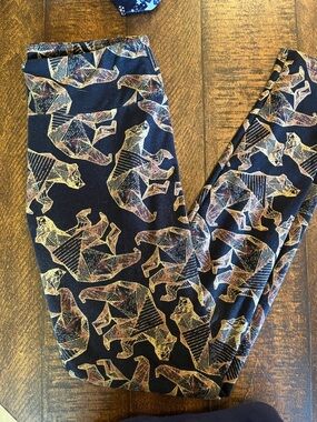 Black Leggings with Geometric Bear Print